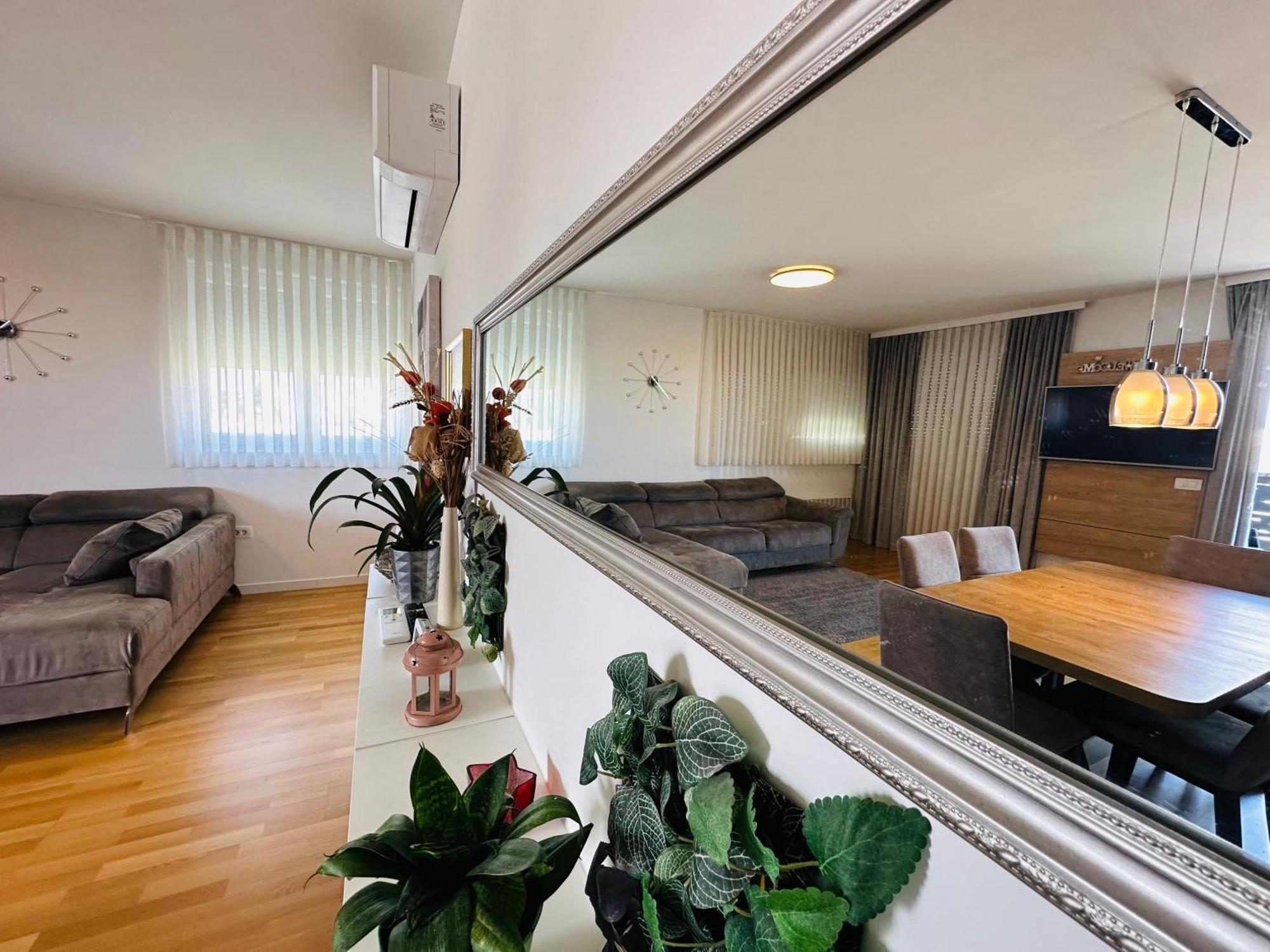 Apartment King With Private Parking Zadar Dış mekan fotoğraf